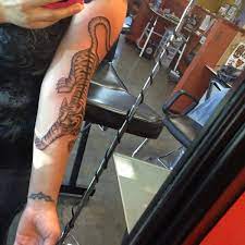 With a number of years tattooing on the strip, ryan was pleased to join us out here in the suburbs to get away from some of the madness on las vegas boulevard. Voodoo Tattoo 5 Tips