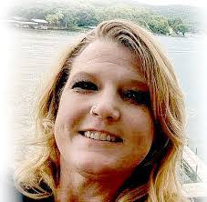 Carol Whitlow's Instagram, Twitter & Facebook