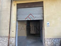 Affittiamo a borgo bainsizza centro, appartamento in edificio di nuova generazione, l'immobile è posto al secondo piano con ascensore e si compone di: Affitto Fondi 65 Monolocali In Affitto A Fondi Mitula Case