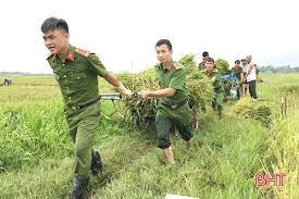 Người dân chạy xe máy về quê giữa lúc tp.hcm giãn cách: Cong An Ha TÄ©nh Quyáº¿t Liá»‡t Phong Chá»'ng Tá»™i Pháº¡m Tich Cá»±c Giup Ä'á»¡ Nhan Dan