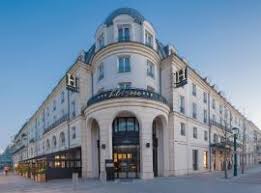 El también cuenta con una boutique con productos de disneyland parís, así como artículos de lujo y. Disneyland Paris Die 10 Besten Hotels Unterkunfte 2021 Booking Com