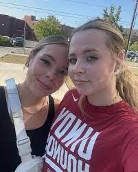 Annie Hadley's Instagram, Twitter & Facebook