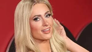 Paris Hilton revela el nombre de su hija y los fans recuerdan su parodia en  Hotel, dulce hotel: "Zack y Cody lo predijeron"