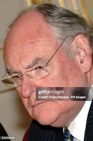 Albert Hewitt's Instagram, Twitter & Facebook