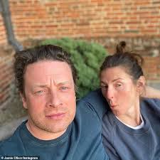 Jamie Oliver shares sweet photo with eldest daughters Poppy, 18, and Daisy,  17