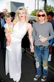 Her parents' rumored drug use threw her immediately into the spotlight. Kurt Cobain Montage Of Heck Frances Bean Cobain Einen Vater Zu Haben Ware Eine Unglaubliche Erfahrung Brigitte De