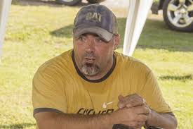 Community members repair Twelve Mile veteran's home