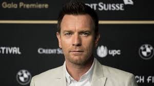 Ewan mcgregor news, gossip, photos of ewan mcgregor, biography, ewan mcgregor girlfriend list ewan mcgregor is a 50 year old scottish actor. Ewan Mcgregor 15 Fakten Uber Den Schottischen Schauspieler Stern De