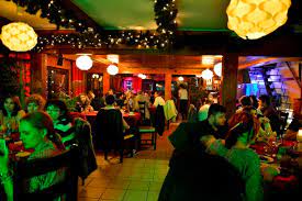 Billede fra la nuci restaurant & ballroom, afumati: Angajare Personal Restaurant La Nuci Din Afumati Zona Doraly Anuntul Ro