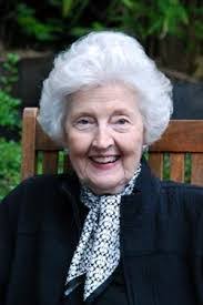 Jeanne Archer's Instagram, Twitter & Facebook