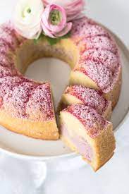 Jetzt ausprobieren mit ♥ chefkoch.de ♥. Super Saftiger Sektruhrkuchen Mit Fruchtigem Himbeerkasekern Trickytine