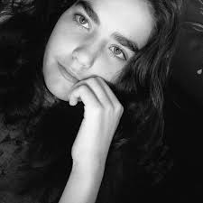 caroline frederick (@carolinerf19)