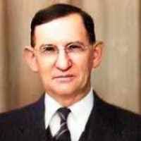 Joseph Duchene's Instagram, Twitter & Facebook