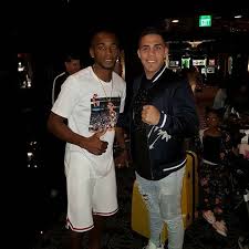 2 como amateur castaño fue parte del equipo nacional de boxeo argentino «los cóndores» y se destacó por su victoria ante, el entonces invicto. Brian Castano Oficial Photos Facebook