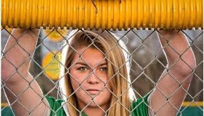 Dismukes' dominance returns Holtville to state tournament