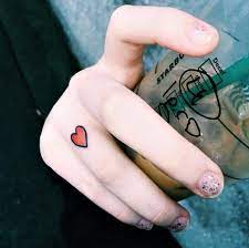 15 Delicate Finger Tats That Will Make You Want To Get Inked Asap Finger Tattoos Tattoos Tiny Finger Tattoos