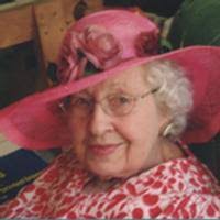 Etta Perkins's Instagram, Twitter & Facebook