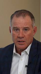 Dr. Blane Kelly is a fellowship-trained orthopedic surgeon at OSSWF,  specializing in hip and knee joint replacements. Now practicing in the  community he loves, Dr. Kelly is dedicated to helping patients stay