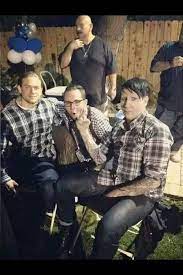 Marilyn manson cast on sons of anarchy season 7 by hilton hater at may 29, 2014 7:09 pm sons of anarchy (2008) soundtrack 7 seasons. Soa Charlie Hunnam Marilyn Manson And Some Dude Season 7 Charlie Hunnam Sons Of Anarchy Sons Of Anarchy Samcro