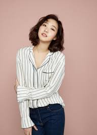 Yumi's cells is an adaptation of a popular webtoon. Kim Go Eun Gives Empowering Message To Females Says Growing Into A Woman Is Beautiful