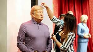 Forums pour discuter de madame, voir ses formes composées, des exemples et poser dictionnaires de langue en ligne. Londoner Wachsfigurenmuseum Bei Madame Tussauds Ist Trump Nun Golfer Nicht Prasident Augsburger Allgemeine