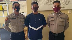 Check spelling or type a new query. Anak Remaja Bunuh Ayah Tak Terima Ibunya Sering Disiksa Dan Adiknya Sudah Diperkosa 2 Kali Tribunnews Com Mobile