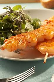 Garnelenspiesse Mit Knoblauchdip Rezept Rezepte Lebensmittel Essen Garnelenspiesse