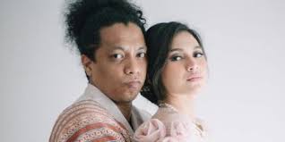 Sejak itu, gaya pacaran indah permatasari dan arie kriting langsung disorot netizen di media sosial. Vh9ucpxrcqdghm