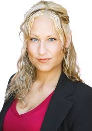 Maria Merchant's Instagram, Twitter & Facebook