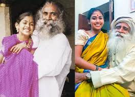 Conoció a su esposa vijaykumari, cariñosamente llamada vijji, dos años después de su experiencia de despertar espiritual. Radhe Jaggi Wiki Vijaykumari Sadhguru S Wife Everything You Need To Know