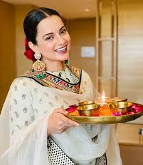 Kangana ranaut has confirmed one more political backgrounder film in which she will essay the role of former prime minister indira gandhi. Kangana Ranaut To Play Indira Gandhi In New Film Boman Irani Part Of Mayday Plus Other Exciting News In Bollywood Entertainment Photos Gulf News