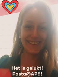 Just a happy 🤭 picture! Today was the start of a new chapter: going back  to school to become a kindergarten teacher 🩷 A dream come true. Way too  early at AP