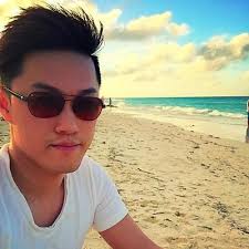 Oakley Chan (@blueroundball)