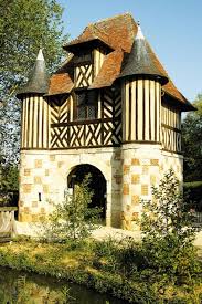 Crevecoeur En Auge Calvados Chateau France French Architecture Small Castles