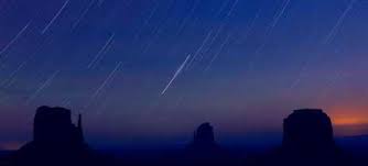 Chuva de meteoros é um evento em que um grupo de meteoros é observado irradiando de um único ponto no céu (radiante). Chuva De Meteoros Pode Representar Ameacas Para A Terra Alertam Astronomos Mundo Conectado