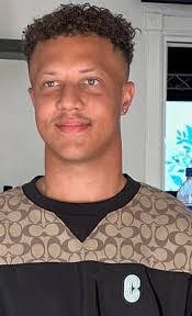 Jami Kemp's Instagram, Twitter & Facebook