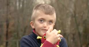 Seven-year-old boy gets meaningful visit from Nova Scotia's top doctor  Robert Strang