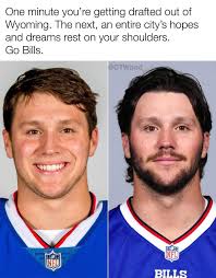 I am STILL💙♥️ hoping for a Christmas miracle that someone has a connection  to a Bill's player who would be so kind to visit Jayson in the hospital at  Children's Hospital. He