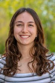 Native Brazilian Heloisa Sader named Regina valedictorian