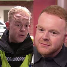 SHOCKING NEWS!!! Colson Smith has been axed from the ITV soap after 14  years of playing Craig Tinker, but few know what he had to go through  before deciding to 'call it