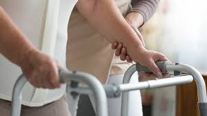 It is a low risk test that measures how far a person can walk in 6 minutes. Six Minute Walk Test 6 Minute Walk Test Physiopedia