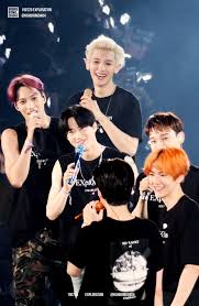 Each unit promote the same releases in korea and china respectively or come together to promote as one. Pin De Em Besties Chanyeol Luhan Baekhyun