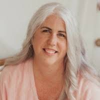 Janice Lum's Instagram, Twitter & Facebook