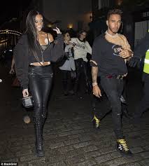 Barbara palvin ve neymar geceyi birlikte geçirdi. Barbara Palvin Emerges At 5am After Partying With Neymar Daily Mail Online
