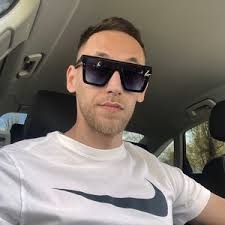 Daniel Bezman (@danielbezman25)