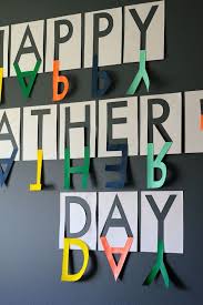 Creative and simple fathers day ideas for party table will help brighten up your dining room or picnic table, adding chic details for fathers day dining beautiful dinnerware and glasses add another festive element to fathers day dinner table decoration. Diy Happy Father S Day Sign Diy Father S Day Decorations Kids Fathers Day Crafts Fathers Day Crafts