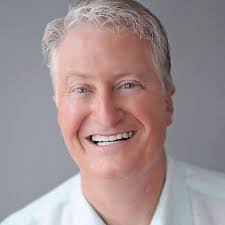 Randall Munson's Instagram, Twitter & Facebook