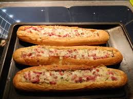 La Baguette Garnie De Marylene Le Lorrain Baguette Garnie Recettes De Cuisine Recette Baguette Farcie