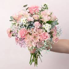 We are mainly based in pune for 7 years and accounts to customer base of nearly 10,00, 000. 23 Best Flower Delivery Services 2021 Uk Next Day Flower Delivery Companies Glamour Uk