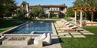 Outdoor Furniture Inspired By Kourt S Backyard Poosh Kourtney Kardashian House Celebrity Houses Kardashians House